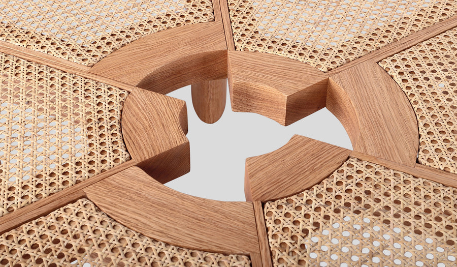 リオラウンドティーテーブル/Rio Round Tea Table