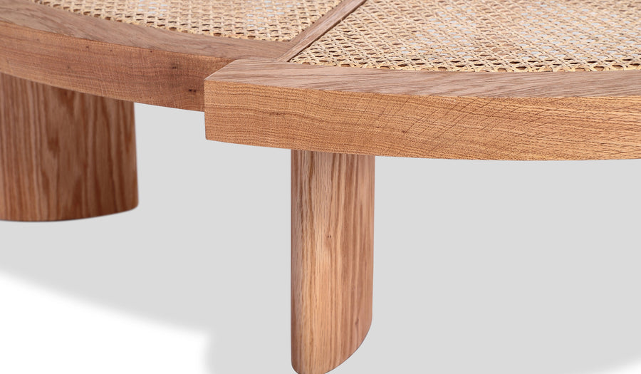 リオラウンドティーテーブル/Rio Round Tea Table