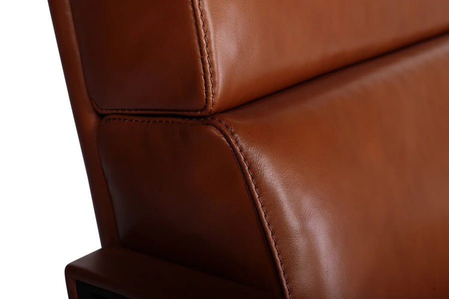 サライラウンジチェア/SAHRAI Lounge Arm Chair